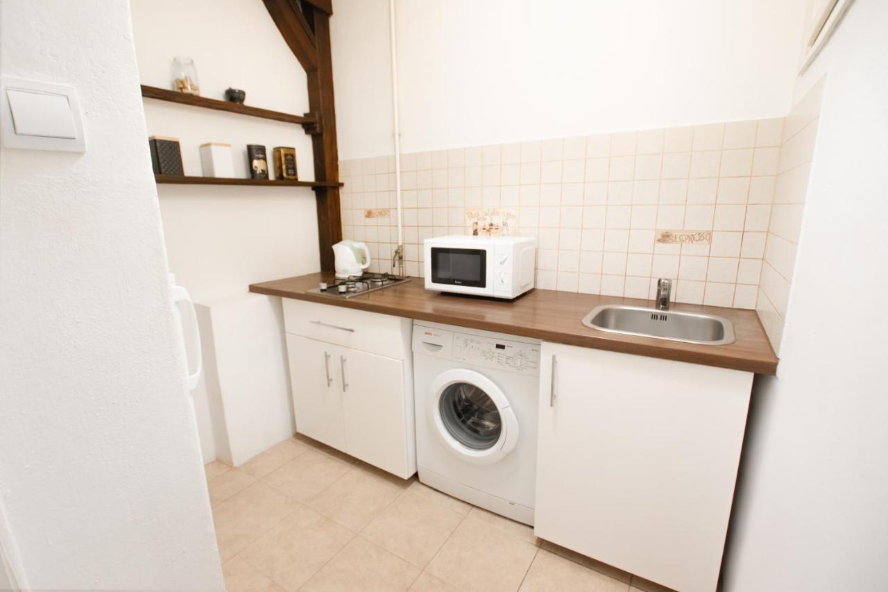 Amazing View And Great Location. Ratusz Arsenal. Apartment Варшава Екстериор снимка